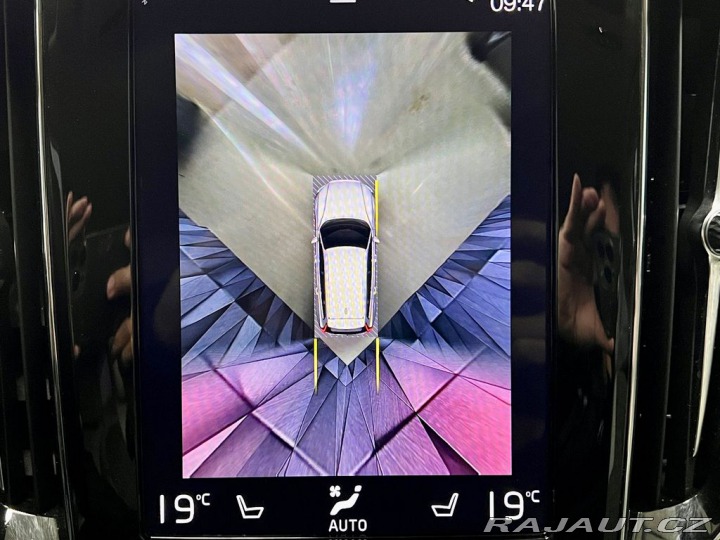 Volvo V60 D3 MOMENTUM PRO, LED, KEY 2020