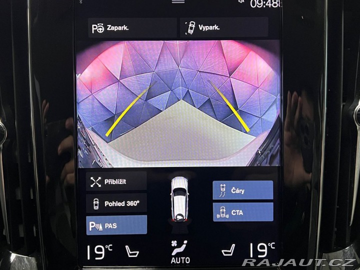 Volvo V60 D3 MOMENTUM PRO, LED, KEY 2020