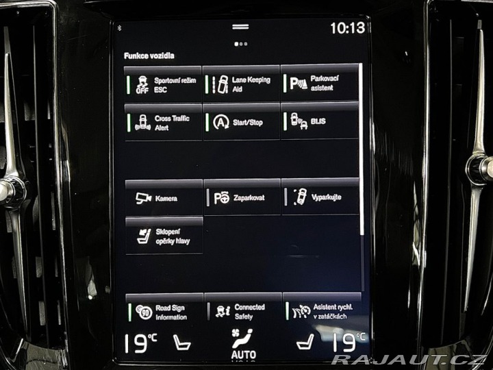 Volvo V60 D3 MOMENTUM PRO, LED, KEY 2020