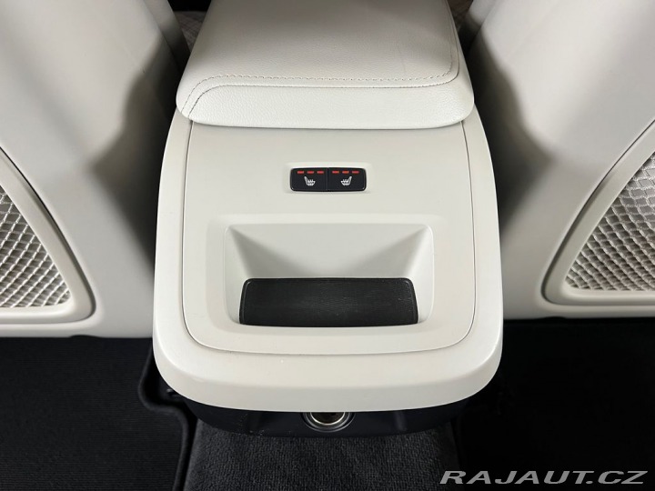 Volvo V60 D3 MOMENTUM PRO, LED, KEY 2020