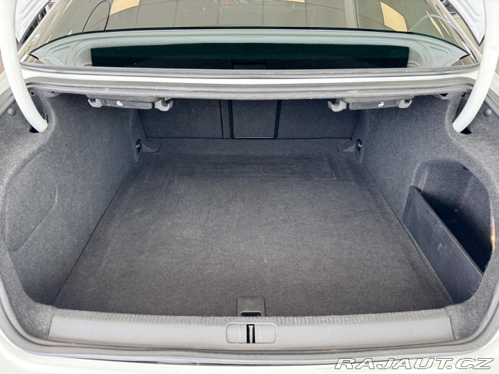 Volkswagen CC 2,0TDI DSG*130kW*KeyLess* 2015