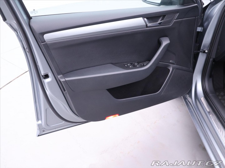 Škoda Superb 2,0 TDI 140kW DSG Style P 2015