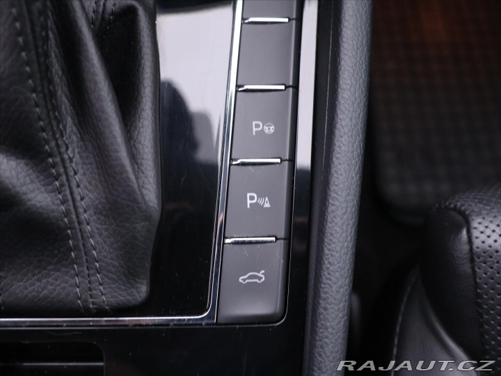 Škoda Superb 2,0 TDI 140kW DSG Style P 2015