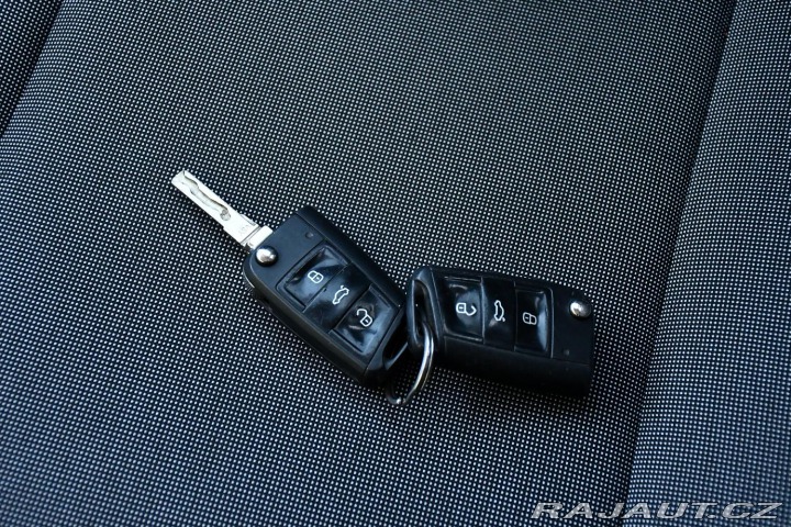 Volkswagen Golf 1.6TDi AUT. AC P.SENZORY 2014