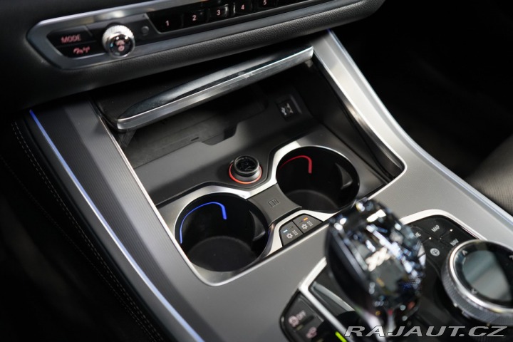 BMW X5 40i*M*SKY-L*TAŽNÉ*MASÁŽ*H 2020