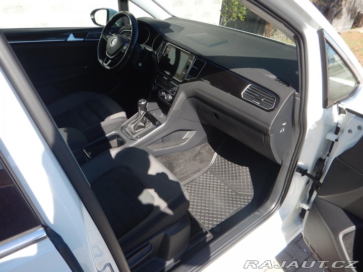 Volkswagen Golf Sportsvan 1.5 TSI, ČR, 1. MAJITEL 2020