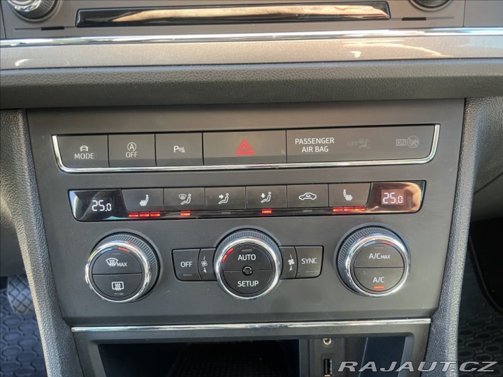 Seat Leon 2,0 TDi FR 135kw DSG, po 2016