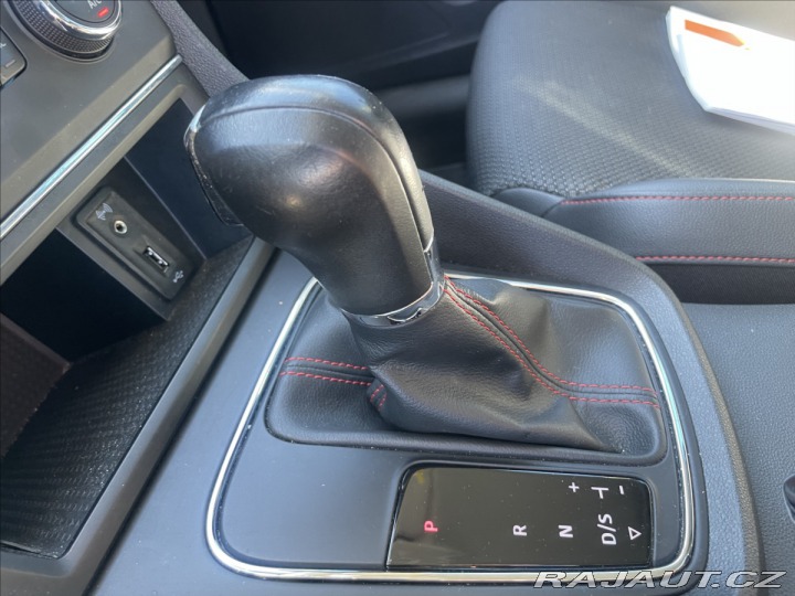 Seat Leon 2,0 TDi FR 135kw DSG, po 2016