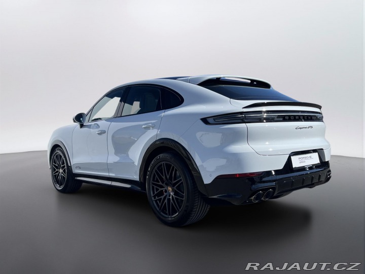 Porsche Cayenne GTS 2026