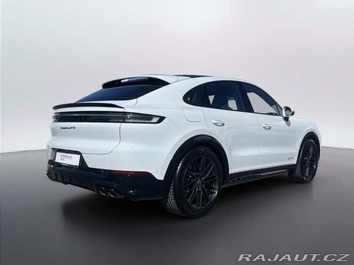 Porsche Cayenne GTS 2026