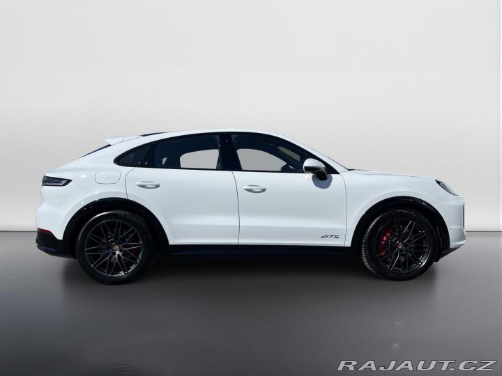 Porsche Cayenne GTS 2026