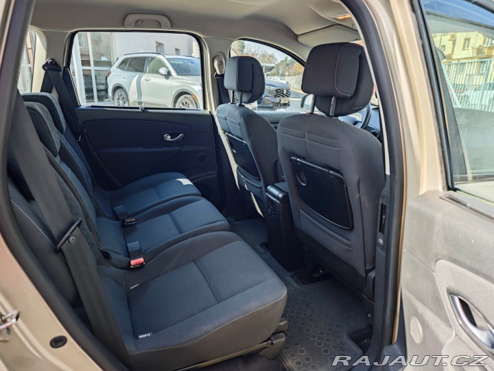 Renault Scénic 1.6 16V Expression nové Č 2009