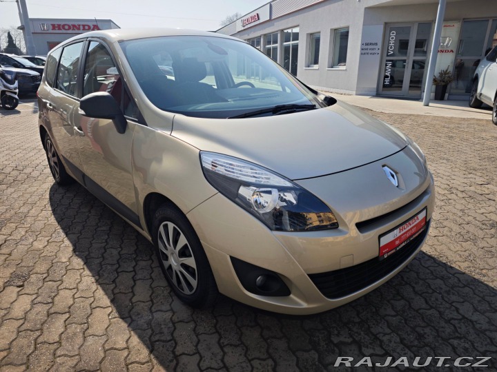 Renault Scénic 1.6 16V Expression nové Č 2009