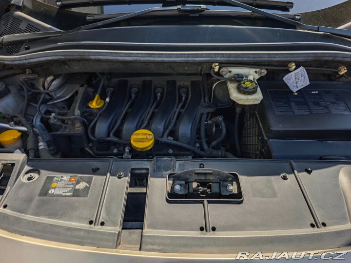 Renault Scénic 1.6 16V Expression nové Č 2009