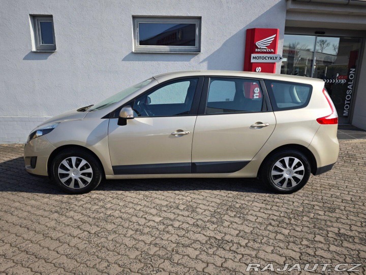 Renault Scénic 1.6 16V Expression nové Č 2009