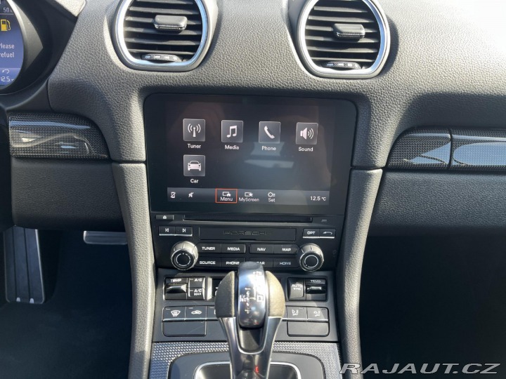 Porsche Cayman GT4 2021