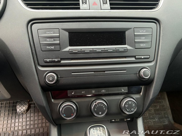 Škoda Octavia 2.0TDi, 110KW, VYHŘ.SED. 2014