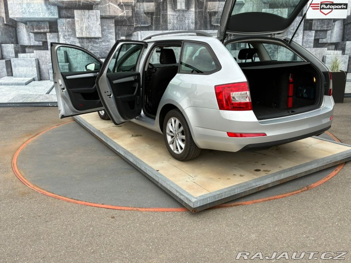 Škoda Octavia 2.0TDi, 110KW, VYHŘ.SED. 2014