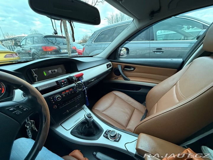 BMW 3 1,8   Prodám auto 2012