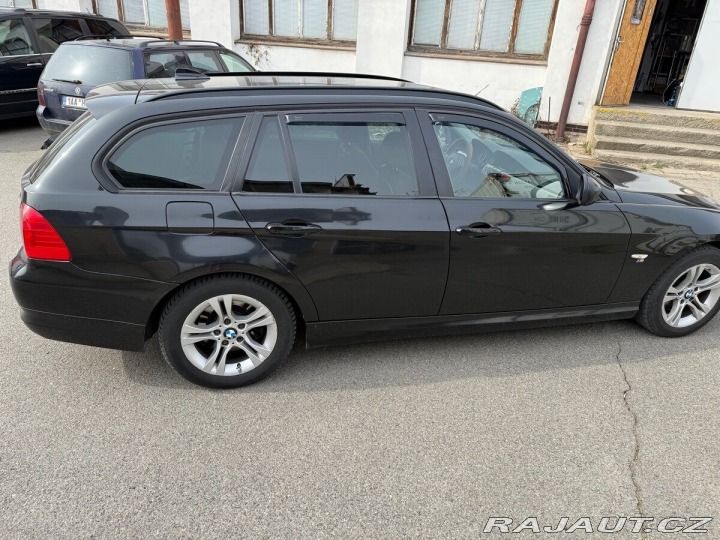 BMW 3 1,8   Prodám auto 2012