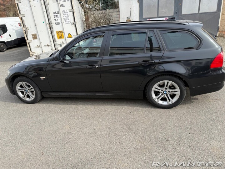 BMW 3 1,8   Prodám auto 2012