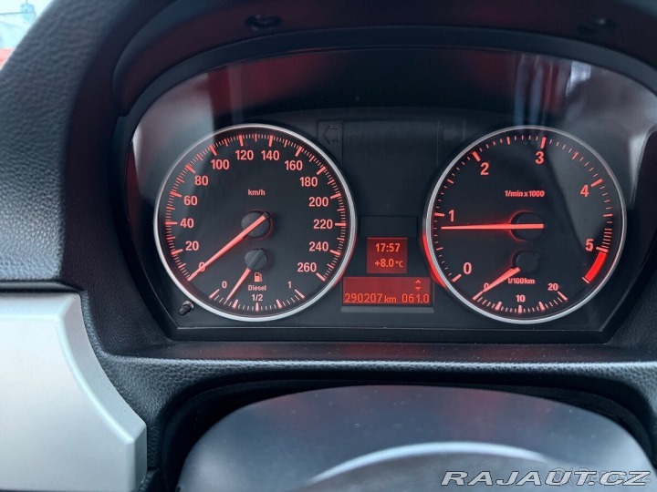 BMW 3 1,8   Prodám auto 2012