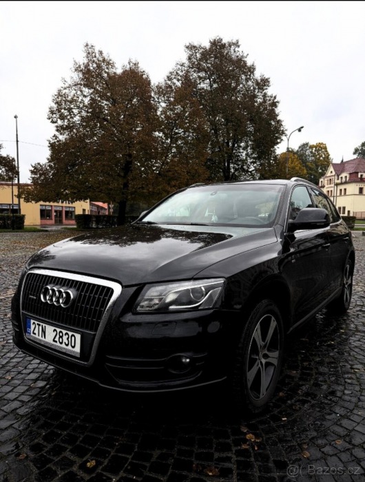 Audi Q5 2,0   Quattro S-line, 201