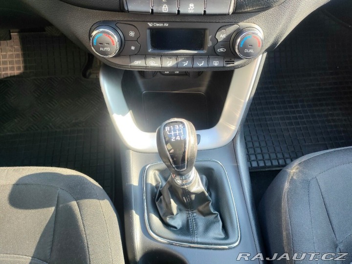 Kia Ostatní modely Ceed SW 1,6 2013