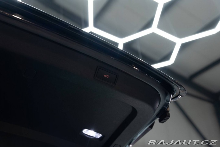 Škoda Superb Combi  2.0 TDI SCR Sportl 2020