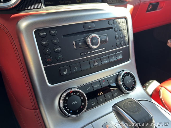 Mercedes-Benz SLS AMG 6.3 V8 Roadster 2012