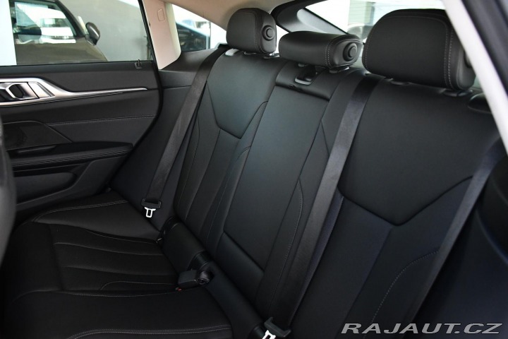 BMW 4 420d xDrive TAŽNÉ ČR 1M 2023