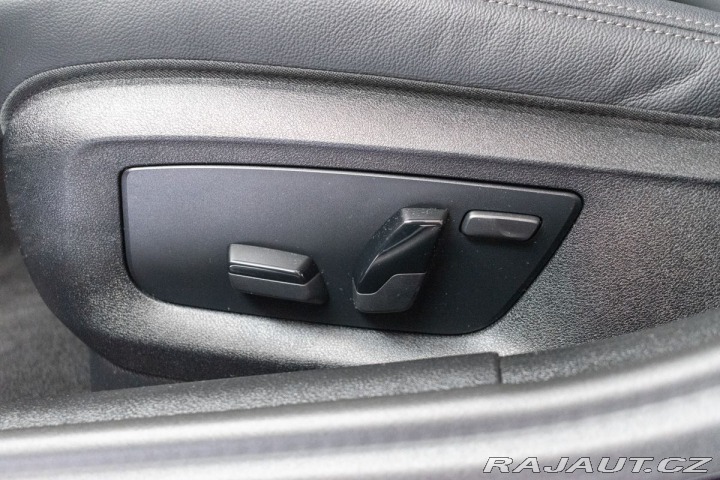 BMW 5 520d xD ///M*ZÁRUKA*TAŽNÉ 2023