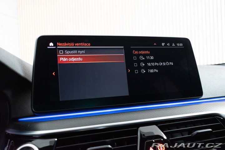 BMW 5 520d xD /REZERVACE 2023