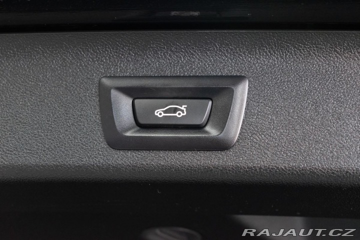 BMW 5 520d xD /REZERVACE 2023