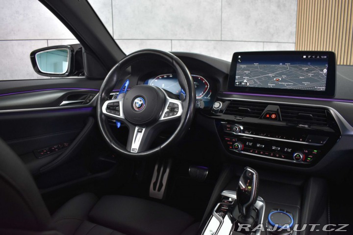 BMW 5 520d xD /REZERVACE 2023