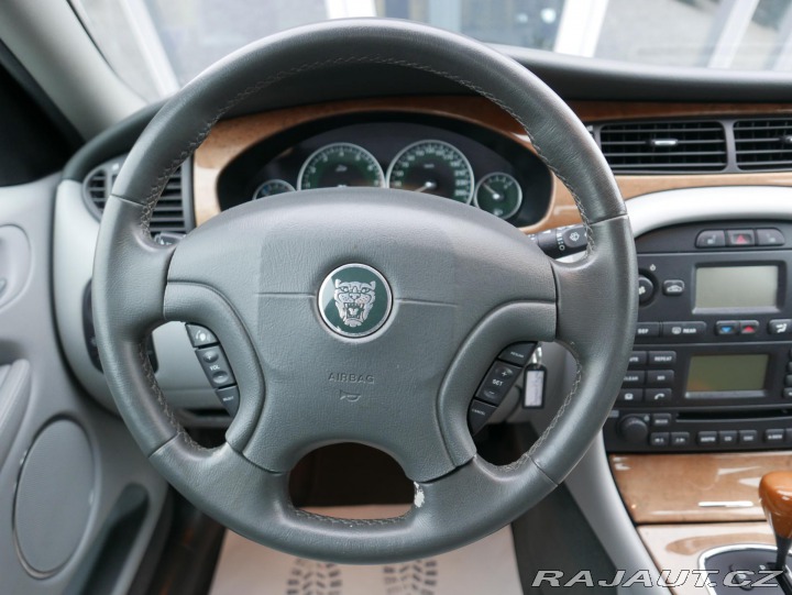 Jaguar X-Type 3,0 V6 AWD Executive REZE 2003