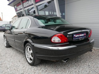 Jaguar X-Type 3,0 V6 AWD Executive REZE 2003