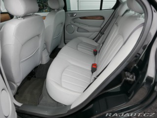 Jaguar X-Type 3,0 V6 AWD Executive REZE 2003