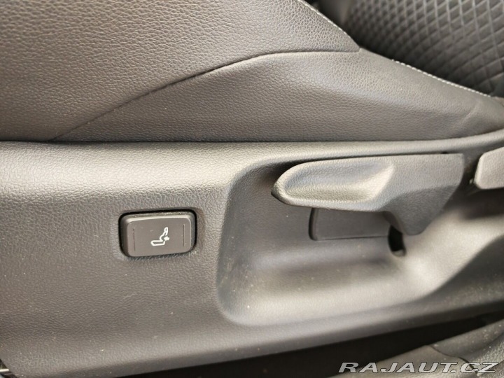 Toyota Yaris 1.5 Hybrid e-CVT Selectio 2023