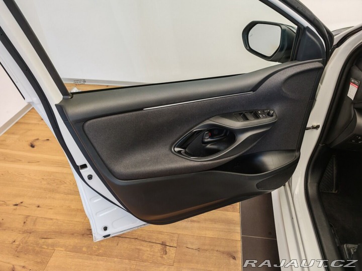 Toyota Yaris 1.5 Hybrid e-CVT Selectio 2023