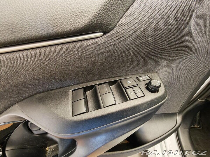 Toyota Yaris 1.5 Hybrid e-CVT Selectio 2023