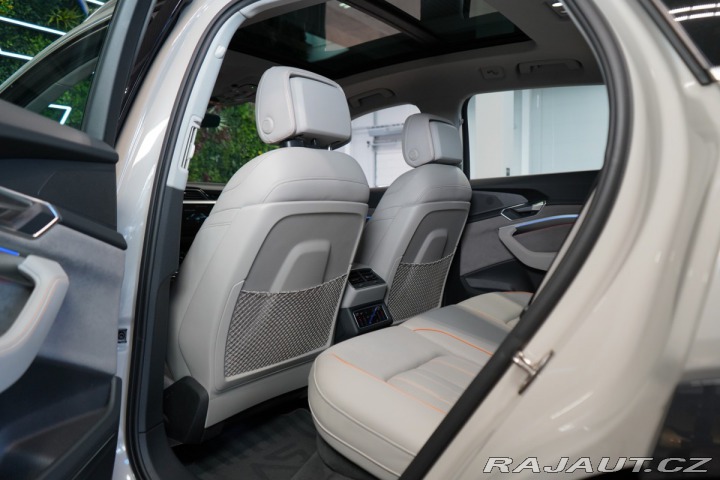 Audi e-tron 55*QUATTRO*PANO*MASÁŽ*MAT 2020