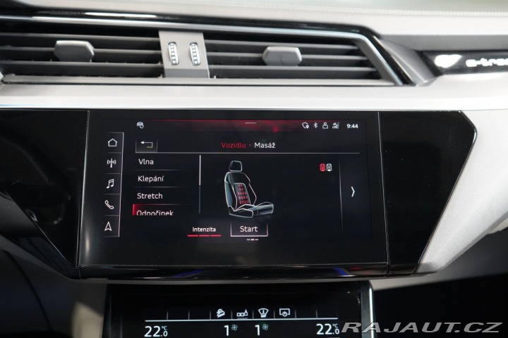 Audi e-tron 55*QUATTRO*PANO*MASÁŽ*MAT 2020