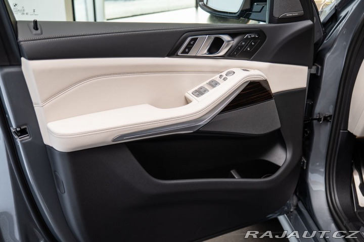 BMW X7 xDrive 40d LED/360 2023