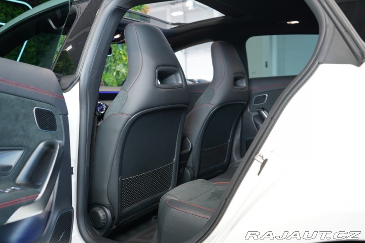 Mercedes-Benz CLA 45S*AMG*SB*PANO*TAŽNÉ*BUR 2023