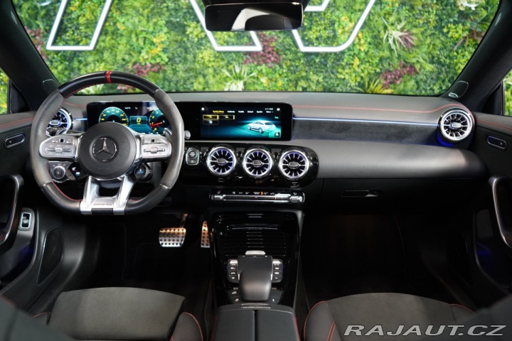 Mercedes-Benz CLA 45S*AMG*SB*PANO*TAŽNÉ*BUR 2023