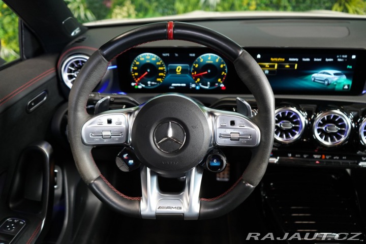 Mercedes-Benz CLA 45S*AMG*SB*PANO*TAŽNÉ*BUR 2023