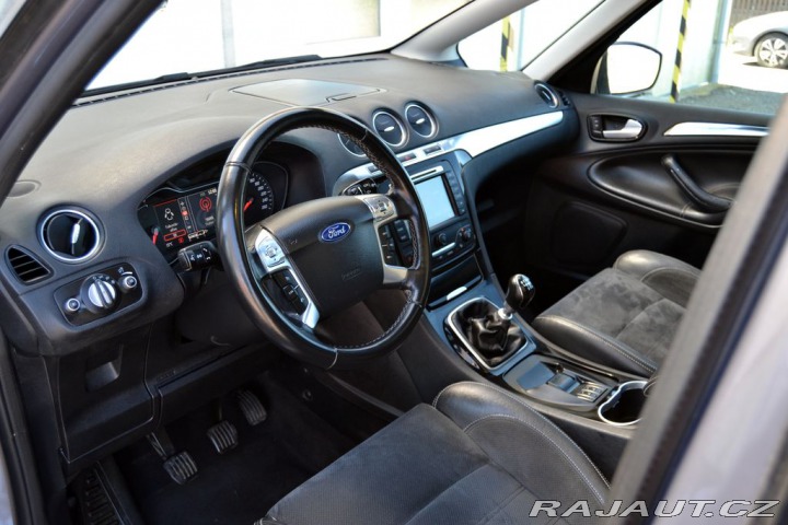 Ford S-MAX 2.0 TDCI 103kW Titanium P 2013