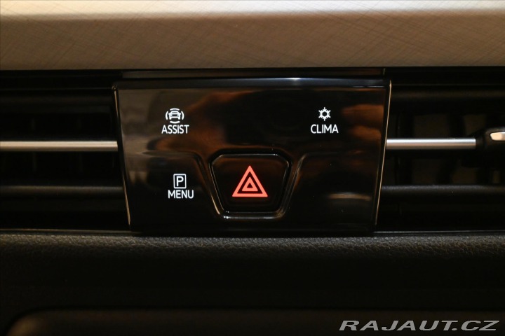 Volkswagen Golf 1,0 TSI 81kW Life Záruka 2021