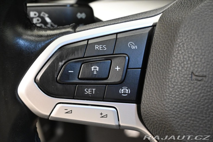 Volkswagen Golf 1,0 TSI 81kW Life Záruka 2021